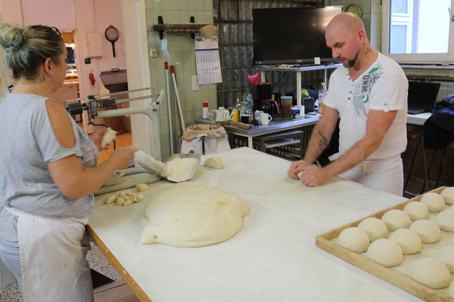 Bäcker in der Brotbäckerei Ingo Lauten